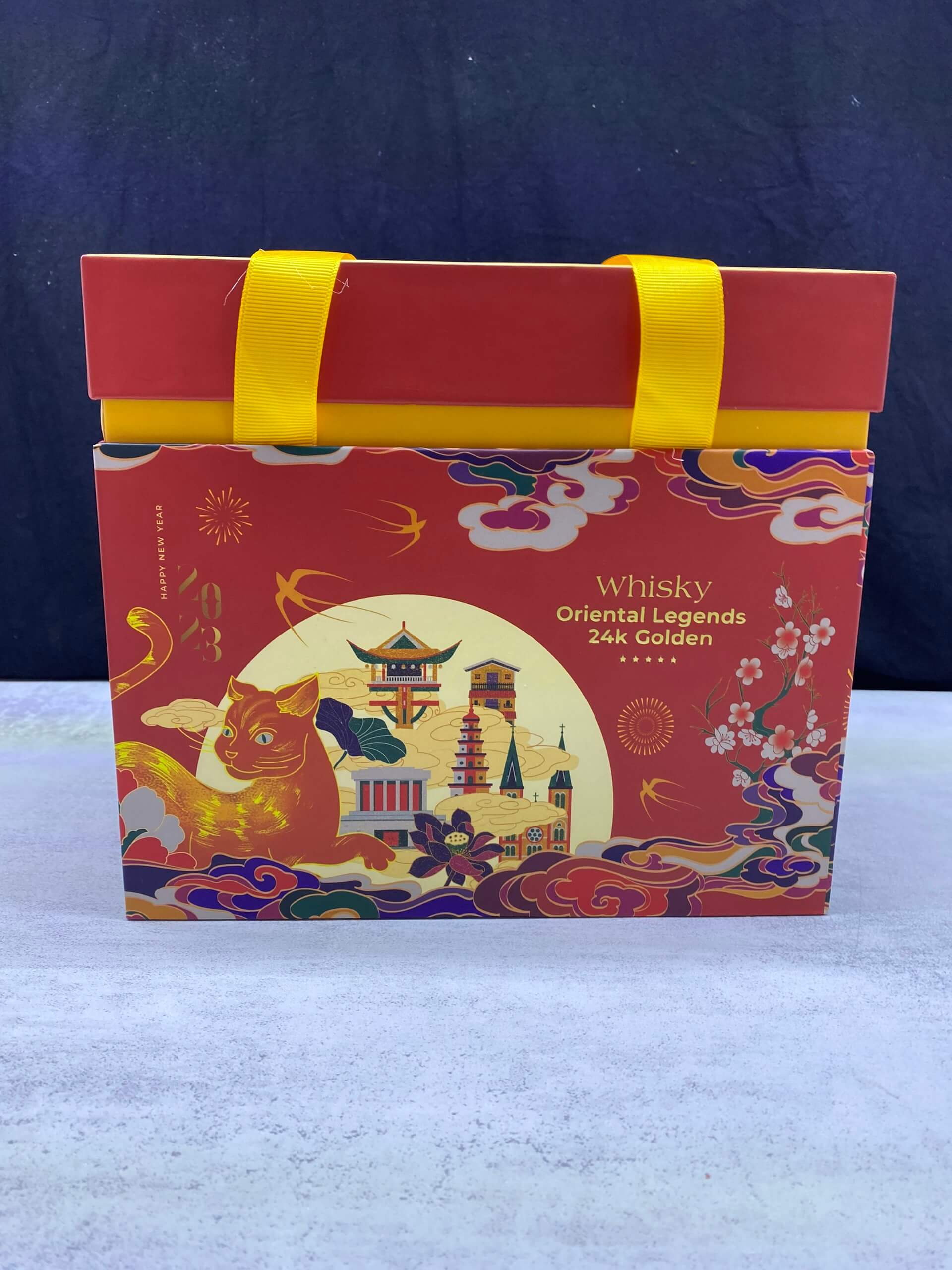 Hộp Rượu Mèo Nga Vảy Vàng Cao Cấp