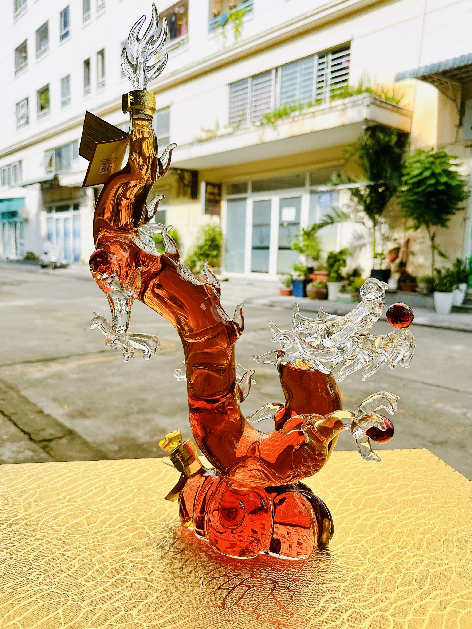 Rượu Rồng Thủy Tinh Nga - Dáng đứng